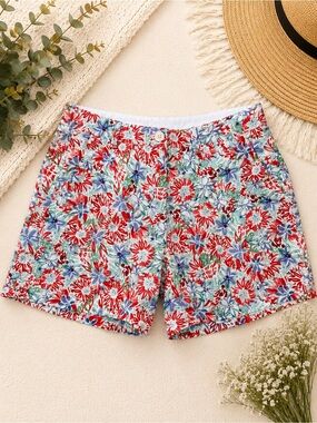 NWT Stella Parker Floral Print Stretch Shorts Size 10
